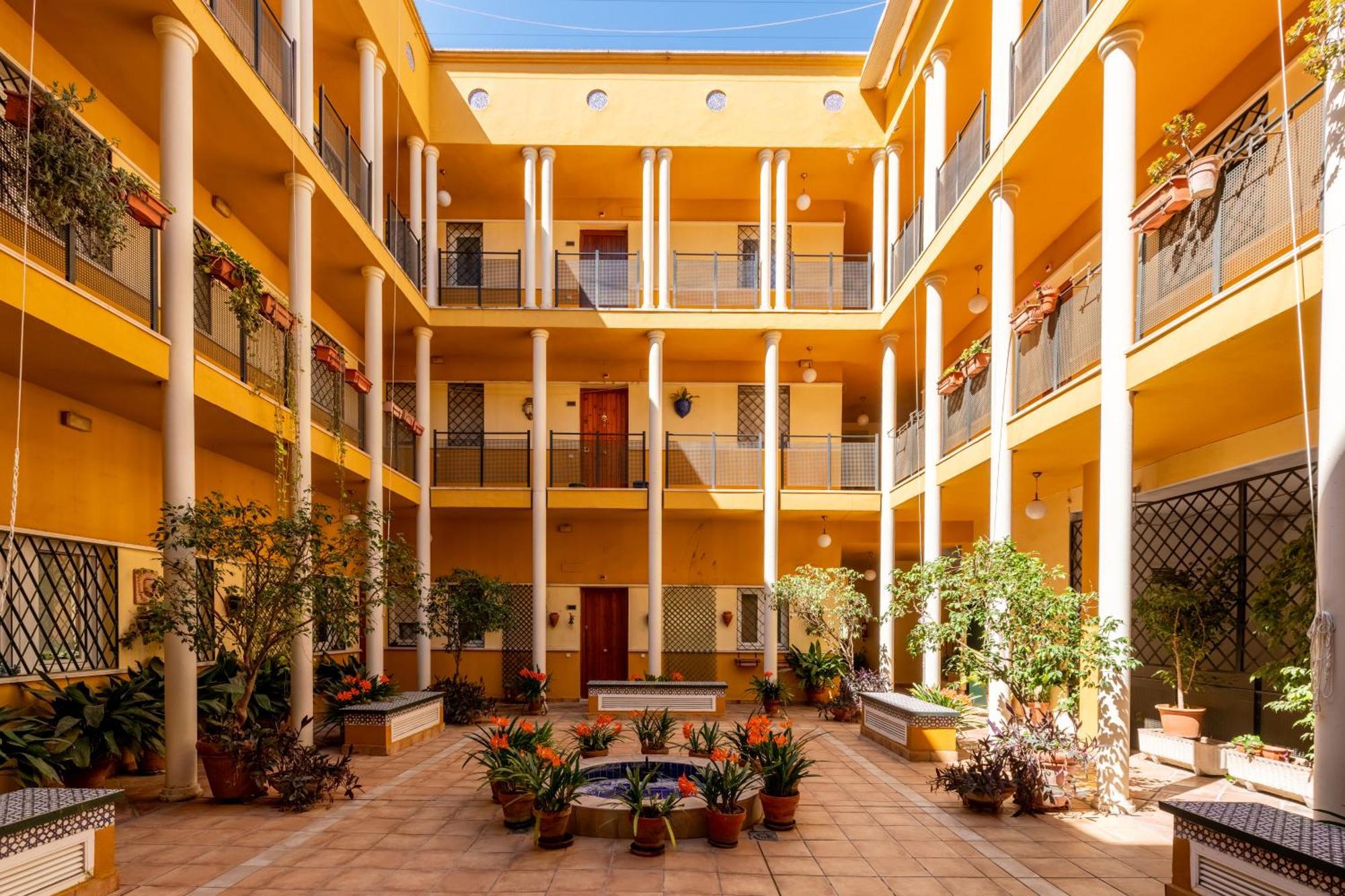 San Vicente-Museo Apartamento Σεβίλλη Εξωτερικό φωτογραφία